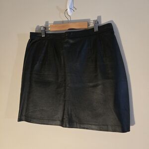 PLUS SIZE 100% REAL LEATHER black mini skirt
